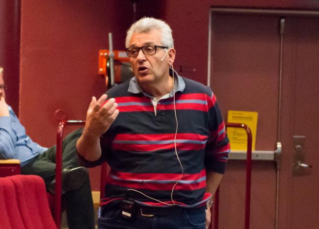 Bilde av professor Ronald Sultana