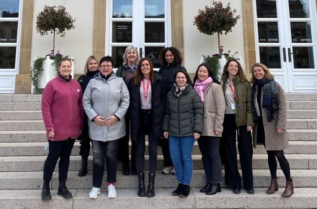 Bilde av Cecilie Vu og kolleger i Luxembourg.
